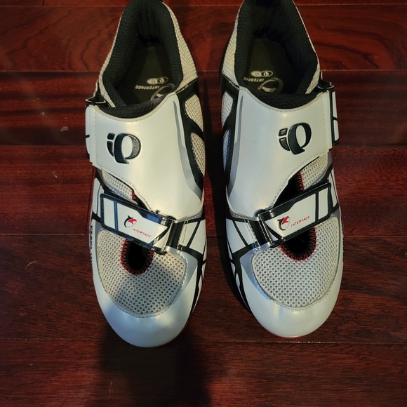 Pearl Izumi Other - Size 9.5 Pearl Izuma cycling shoes Tri Fly IV